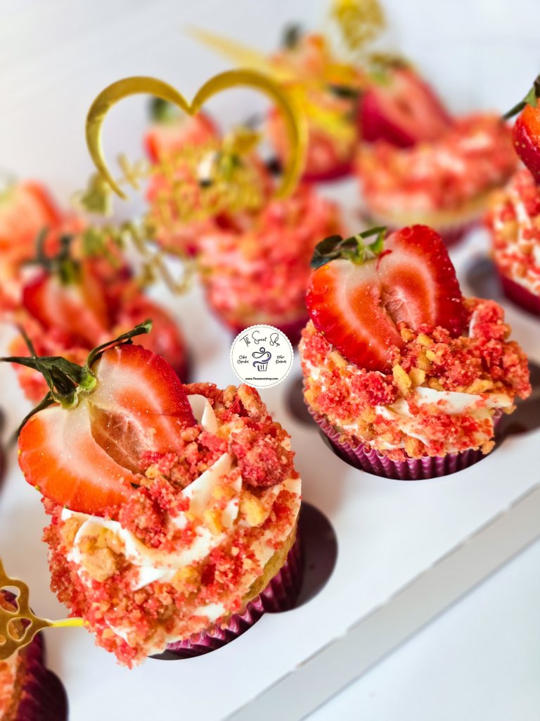 Strawberry Crunch Cupcakes with fresh strawberries